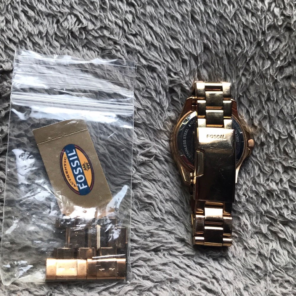 Fossil Gold Watch - image 2